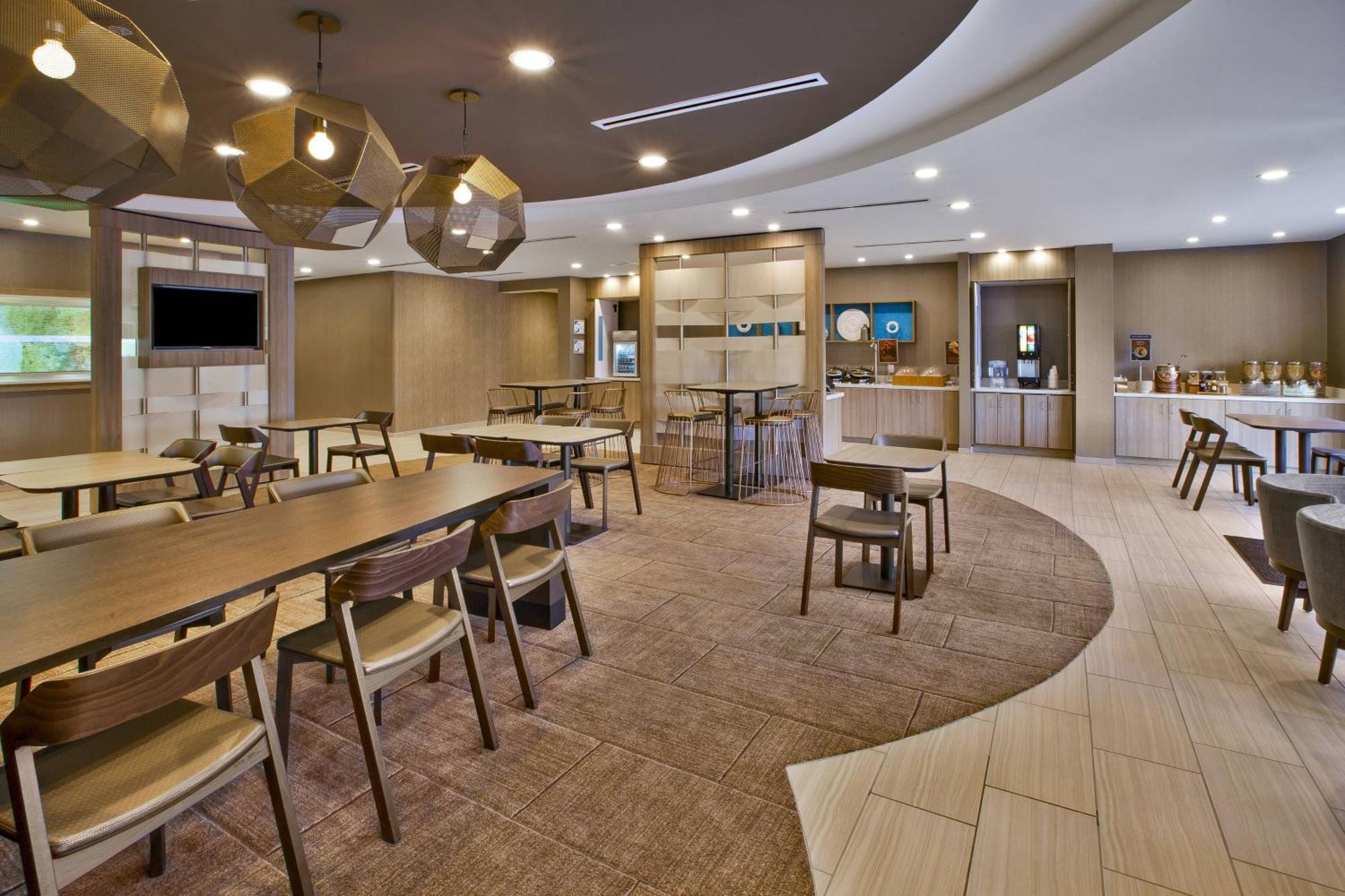 Springhill Suites By Marriott Pittsburgh Butler/Centre City מראה חיצוני תמונה